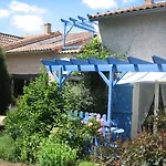 Les Pierres Blanches 3*