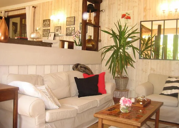 Les Pierres Blanches Bed and breakfast Bonneuil-Matours