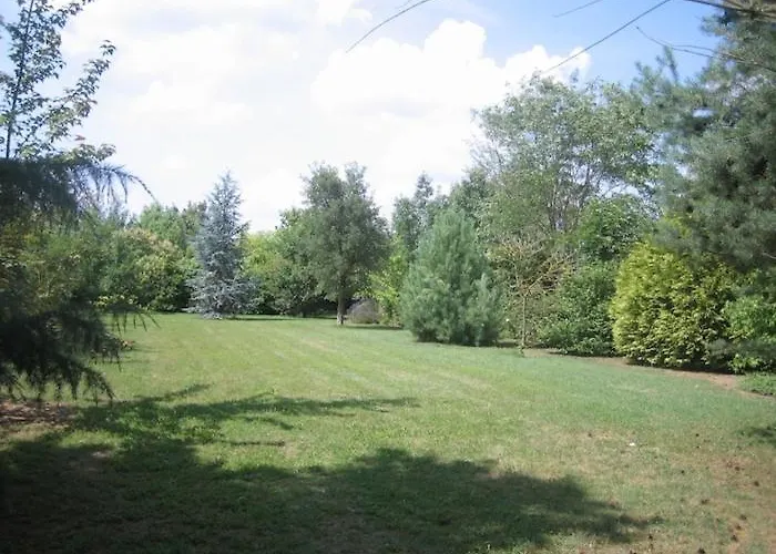 Les Pierres Blanches 3*